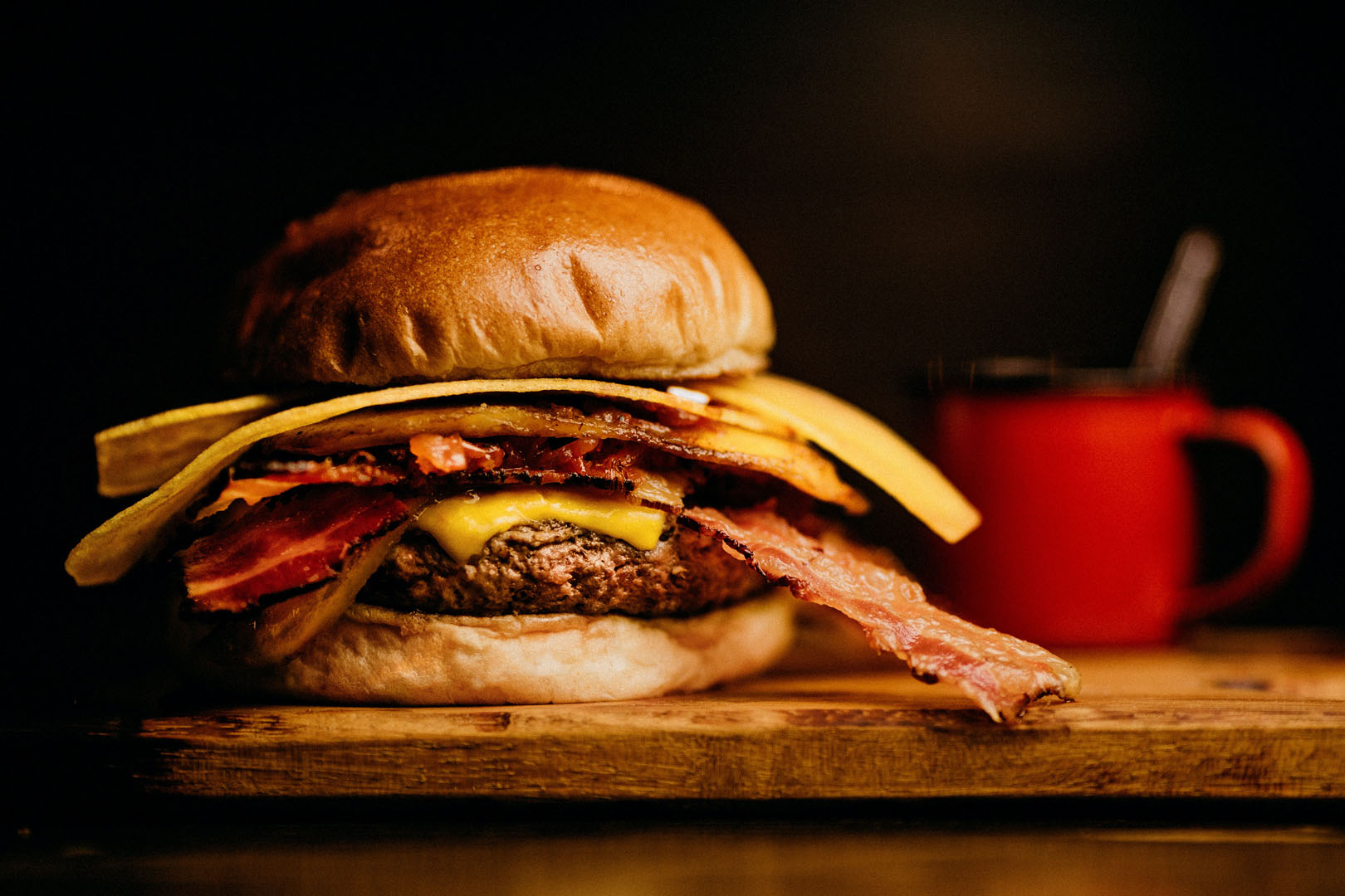 ham-and-bacon-burger-2983098.jpg
